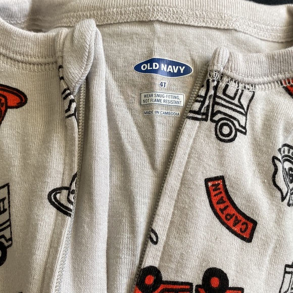 NWOT Old Navy unisex one-piece pajamas with zipper. Fire engine theme. - Picture 3 of 3